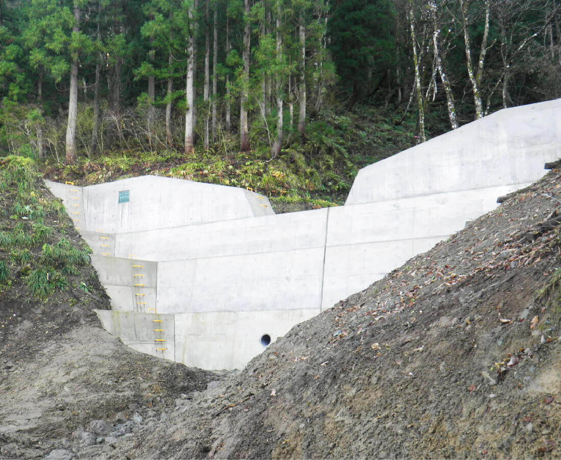 南砺市大島地内 緊急予防治山 大島渓間工事